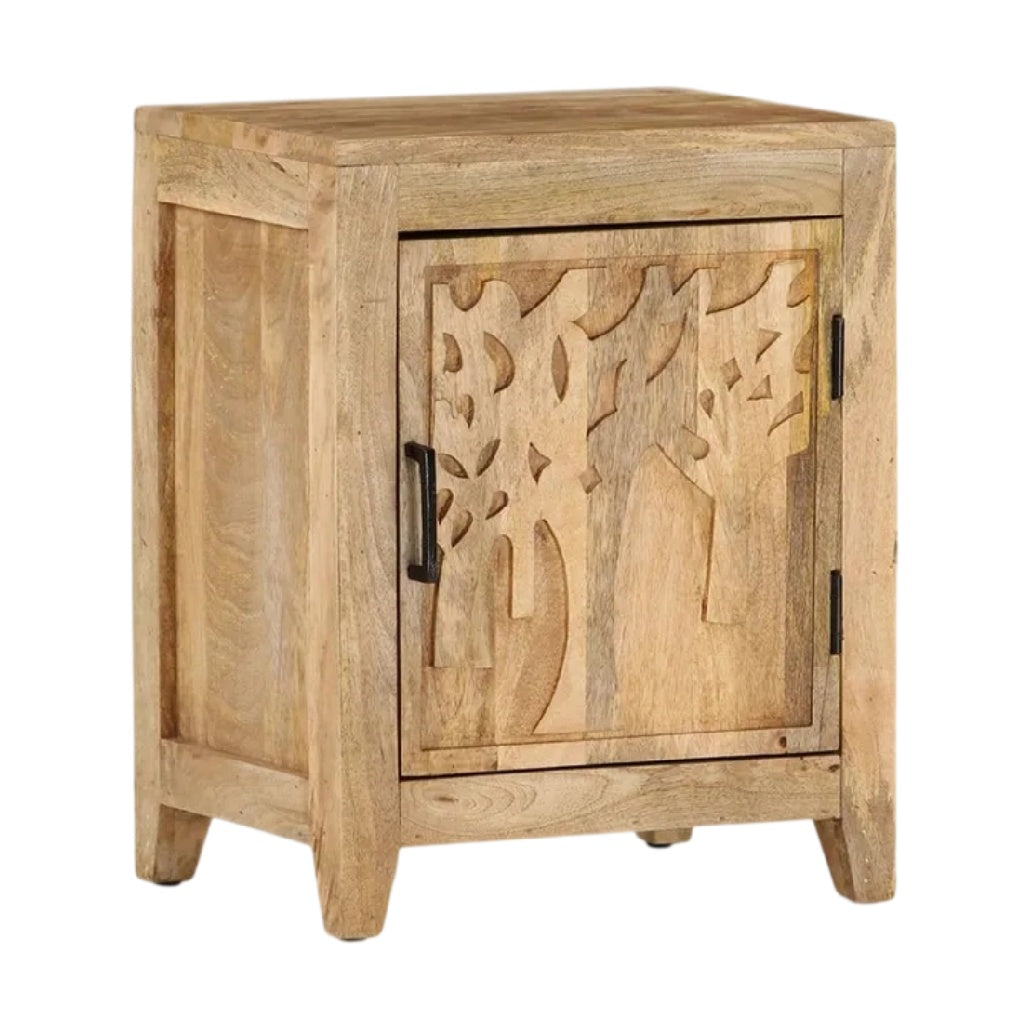 **Titre technique : Meuble de rangement en bois avec décor en relief d'arbres**